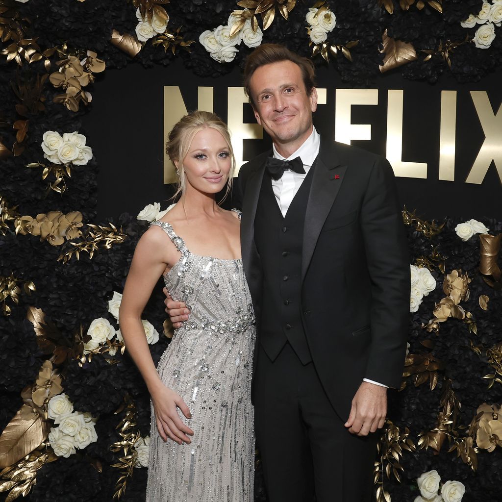 Kayla Radomski und Jason Segel im Januar 2024