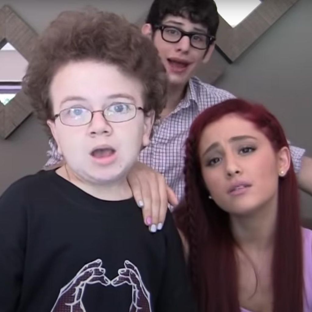 Keenan Cahill mit Ariana Grande, Daniella Monet und Matt Bennett