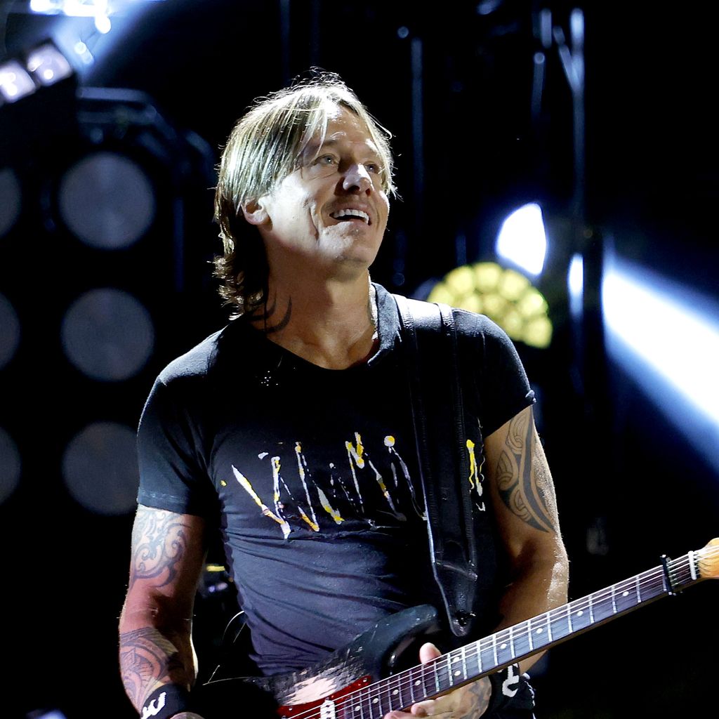 Keith Urban tritt beim CMA Fest 2025 im Nissan Stadium in Nashville auf