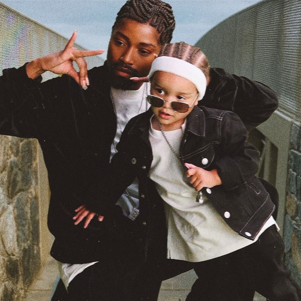 Keke Palmer und ihr Sohn posieren als Snoop Dogg für Halloween, Oktober 2025