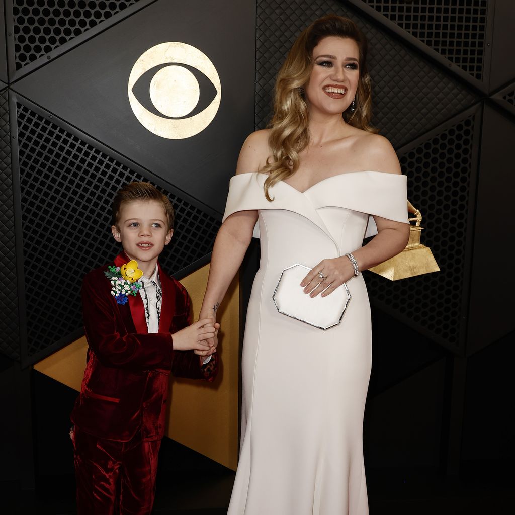 Kelly Clarkson und ihr Sohn im Januar 2024