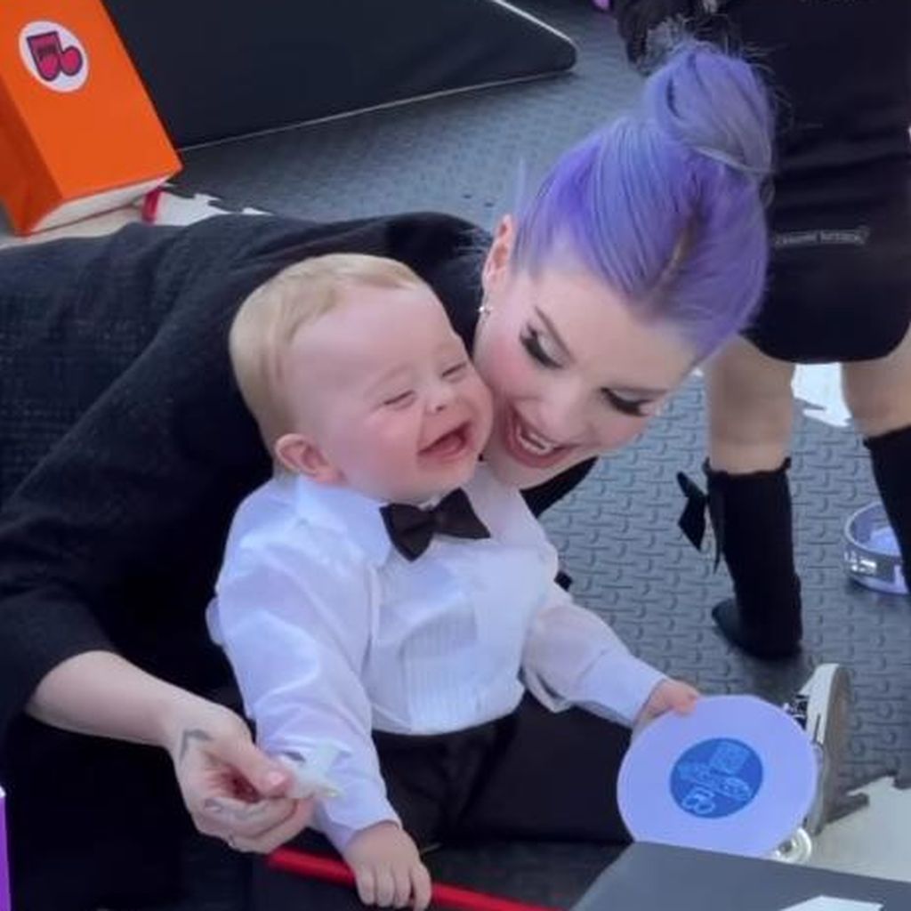 Kelly Osbourne und ihr Sohn Sidney an seinem ersten Geburtstag 2023