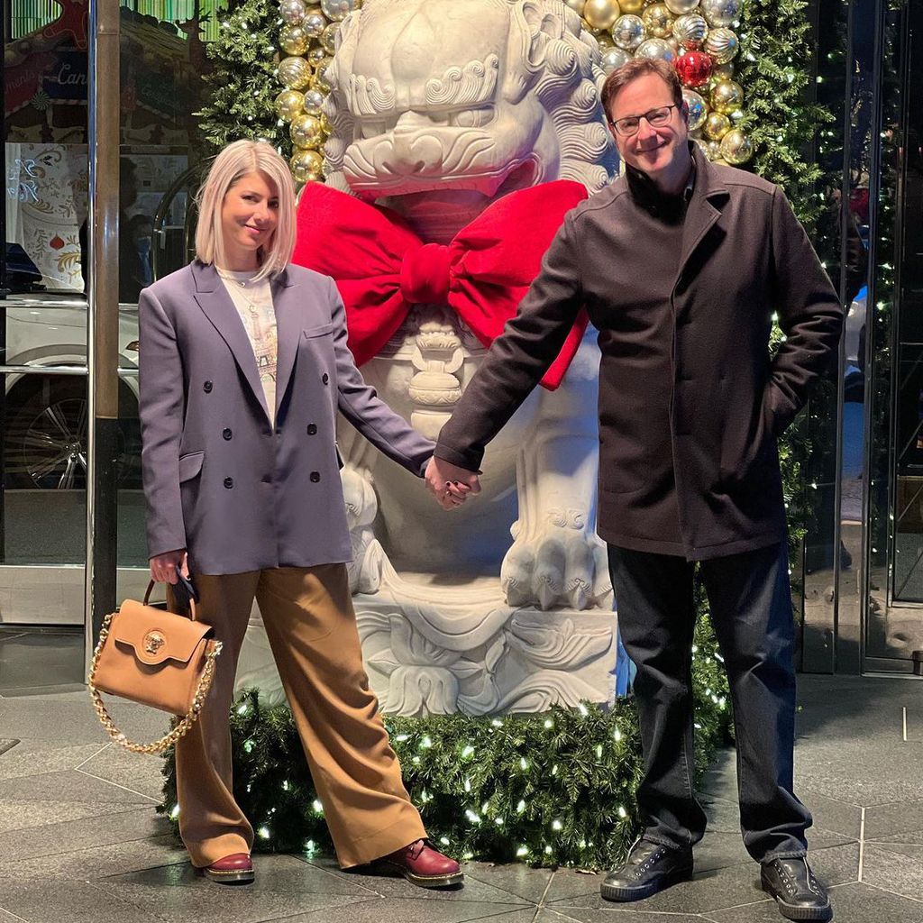 Kelly Rizzo und Bob Saget im Dezember 2021