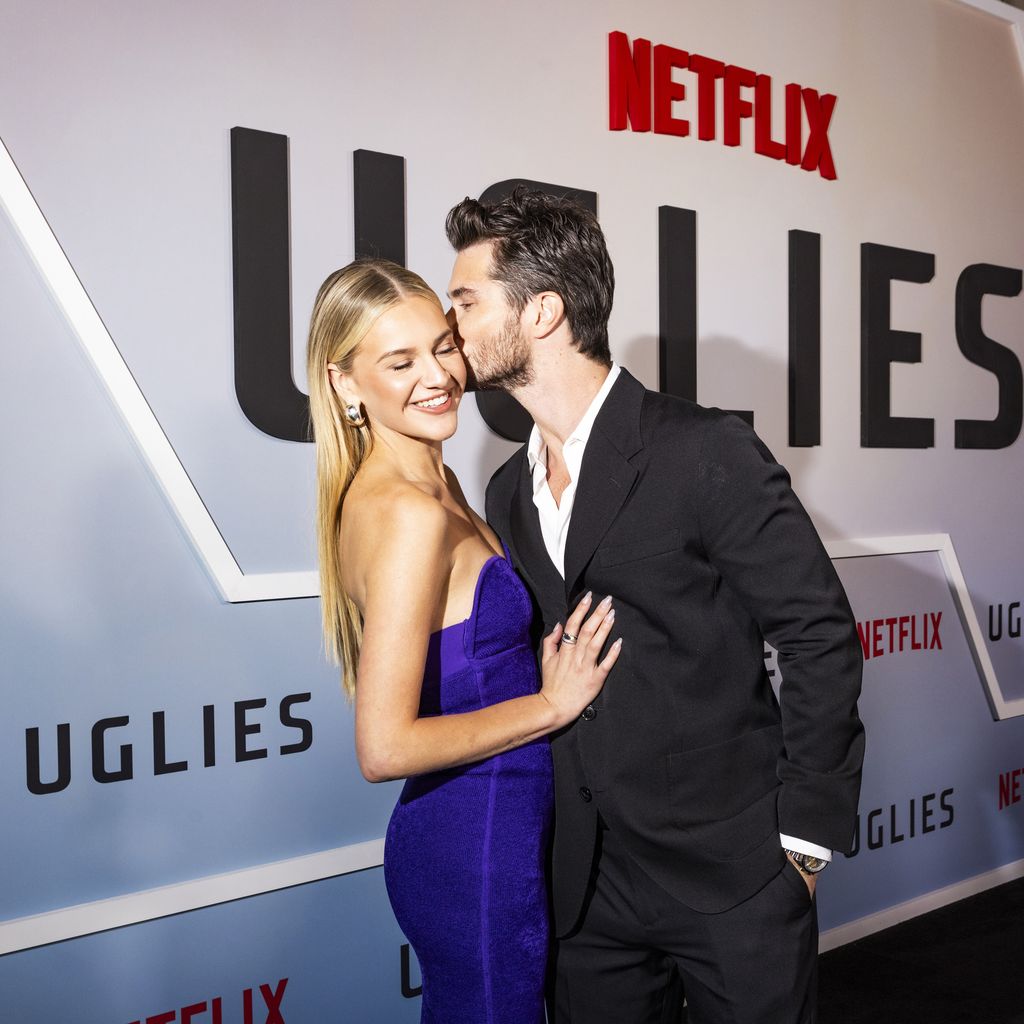 Kelsea Ballerini und Chase Stokes bei der Premiere von "Uglies" im September 2024 in Los Angeles
