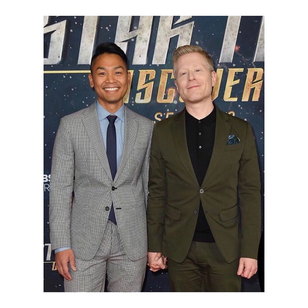 Ken Ithiphol und Anthony Rapp, Januar 2019
