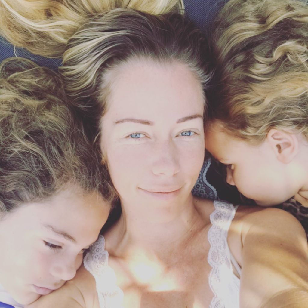 Kendra Wilkinson mit ihren Kindern