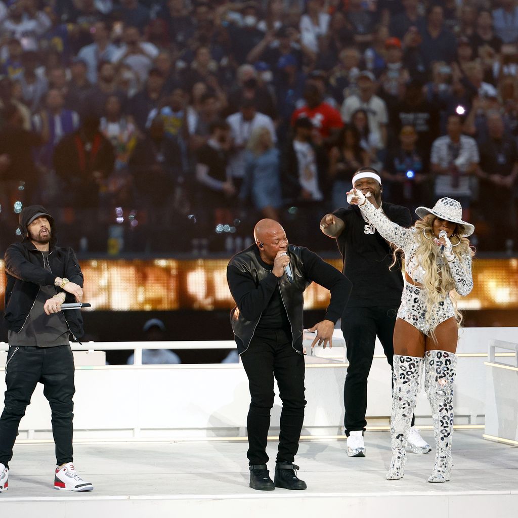 Kendrick Lamar, Eminem, Dr. Dre, 50 Cent, Mary J. Blige und Snoop Dogg beim Super Bowl 2022