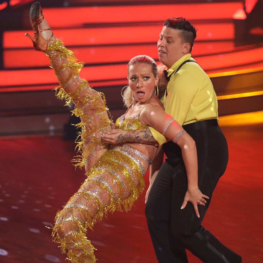 Regina Luca und Kerstin Ott im April 2019 bei "Let's Dance"