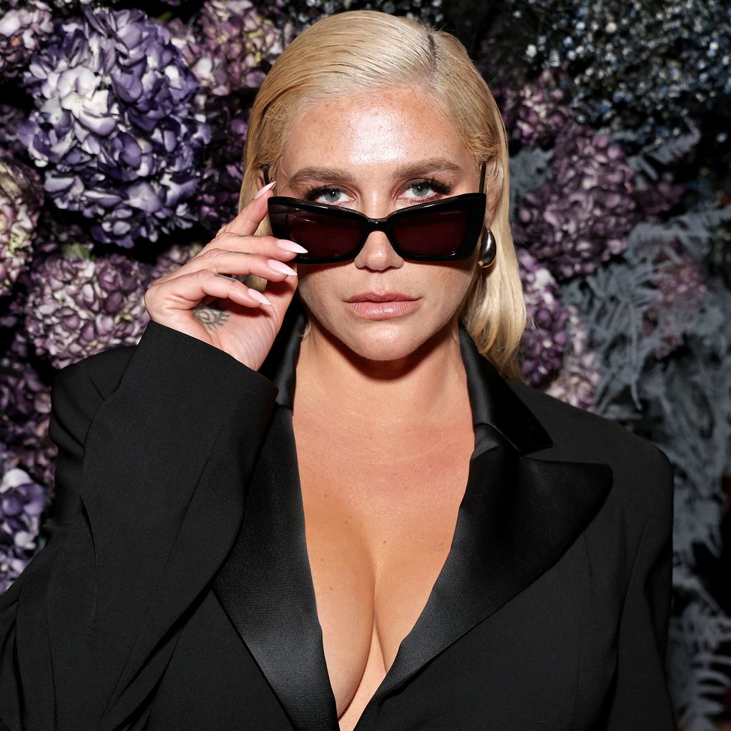 Kesha, Sängerin
