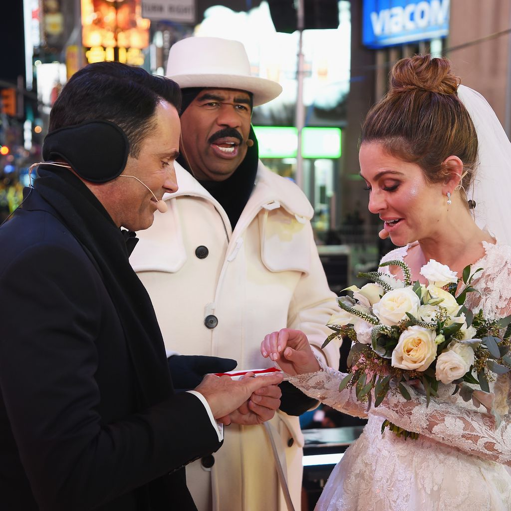 Keven Undergaro und Maria Menounos am Times Square an Silvester