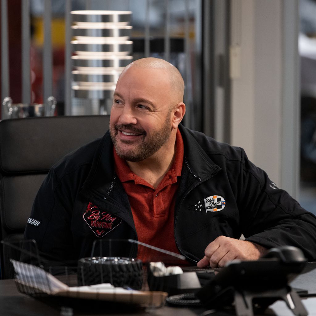 Kevin James als Kevin Gibson in "The Crew", 2021