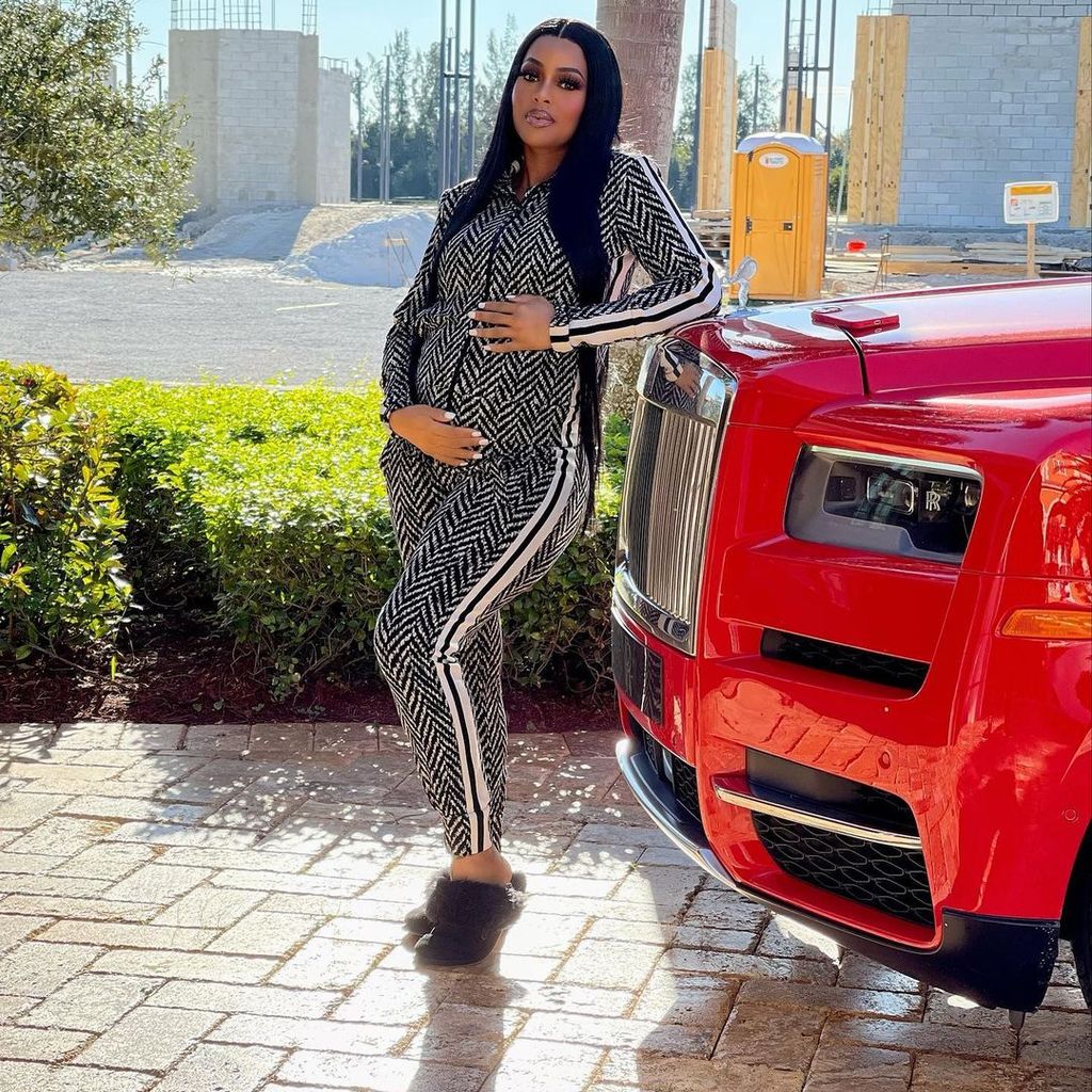 Keyshia Ka'oir, Unternehmerin
