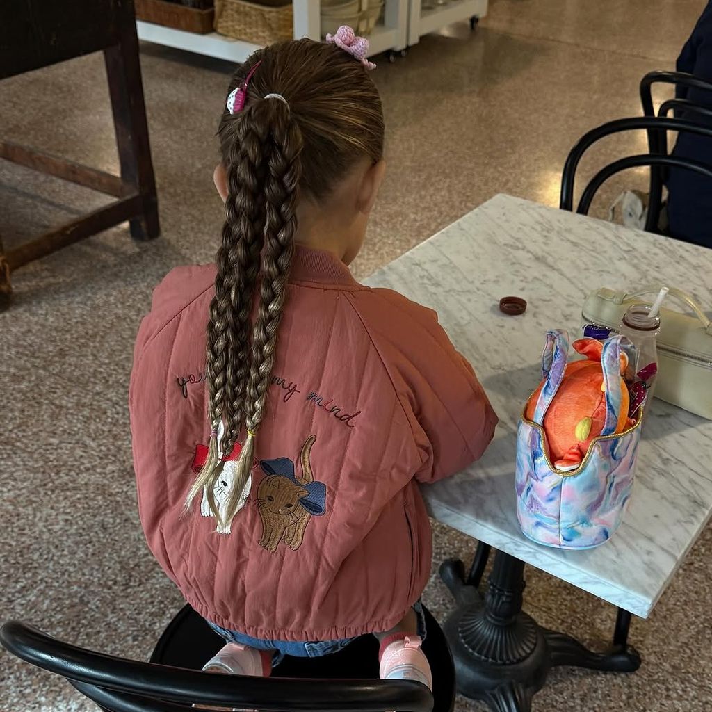 Gigi Hadids Tochter Khai Malik mit Flechtfrisur