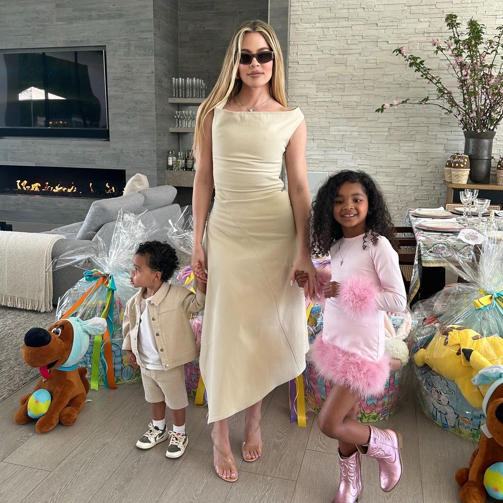 Khloé Kardashian mit ihren Kindern Tatum und True Thompson