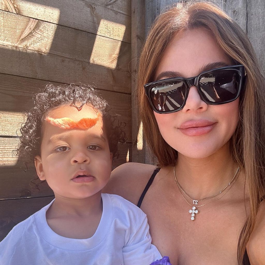 Khloé Kardashian und ihr Sohn Tatum