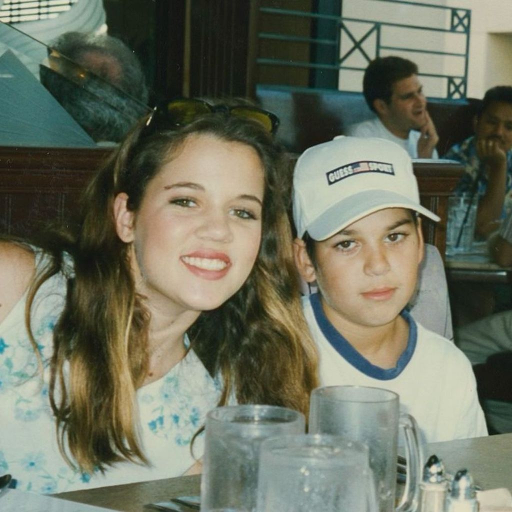 Khloé Kardashian und Robert Kardashian in ihrer Kindheit