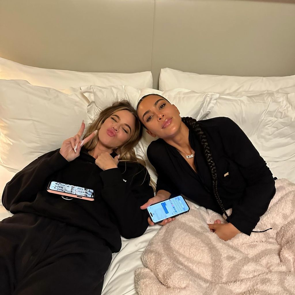 Khloé und Kim Kardashian im Oktober 2024