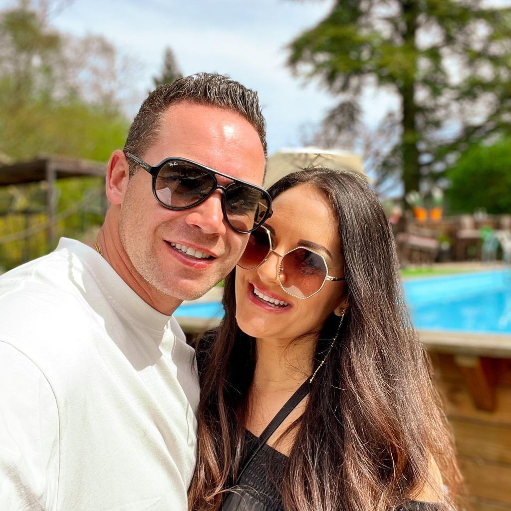 Kieran Hayler und seine Verlobte Michelle im April 2022