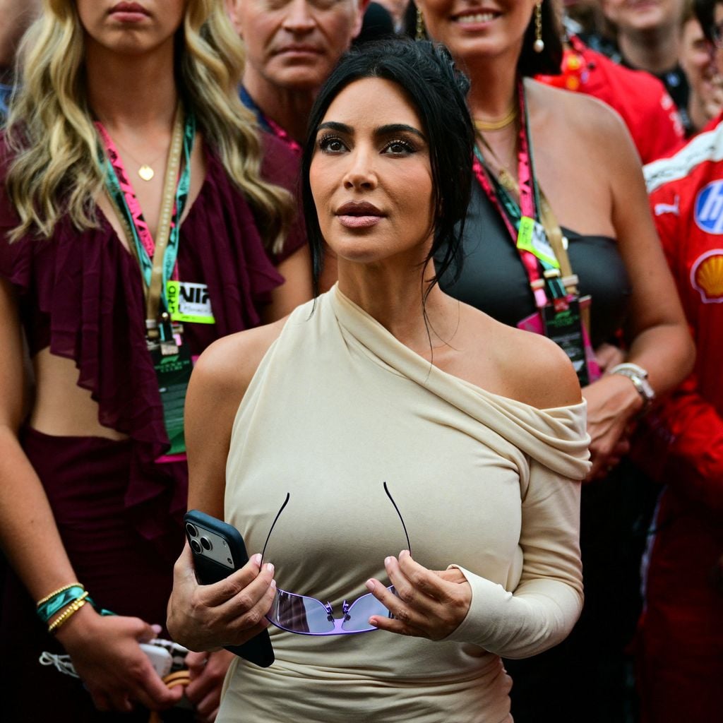 Kim Kardashian bei der Siegerehrung des Großen Preises von Monaco 2026