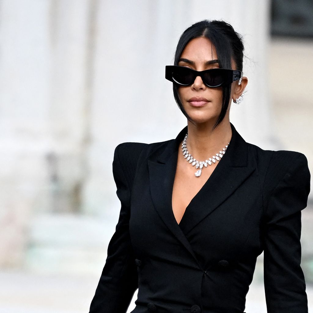 Kim Kardashian vor dem Gerichtsgebäude in Paris im Mai 2025