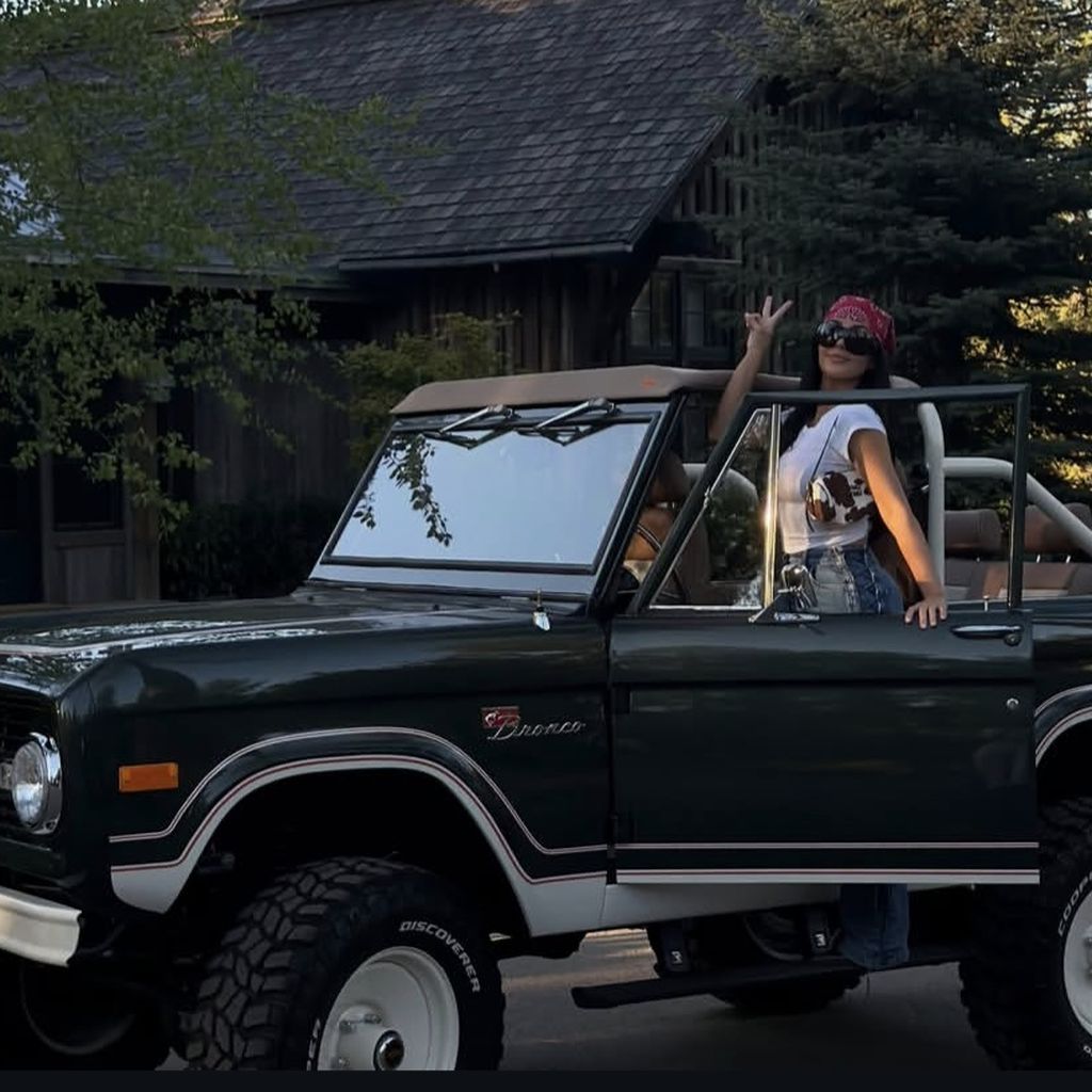 Kim Kardashian kauft einen Bronco