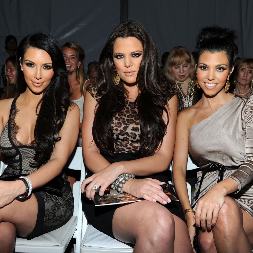Kim Kardashian, Khloé Kardashian und Kourtney Kardashian im Jahr 2010