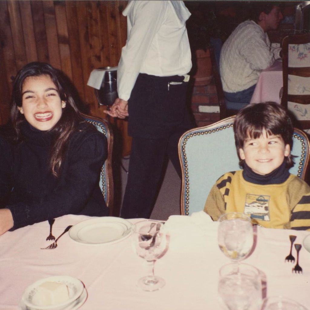 Kim Kardashian mit ihrem Bruder Robert