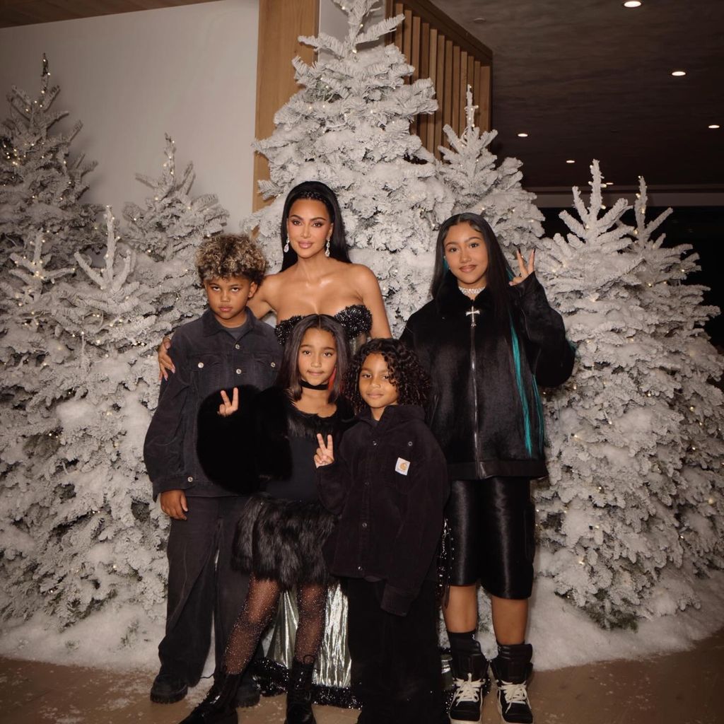Kim Kardashian mit ihren Kindern, Weihnachten 2025