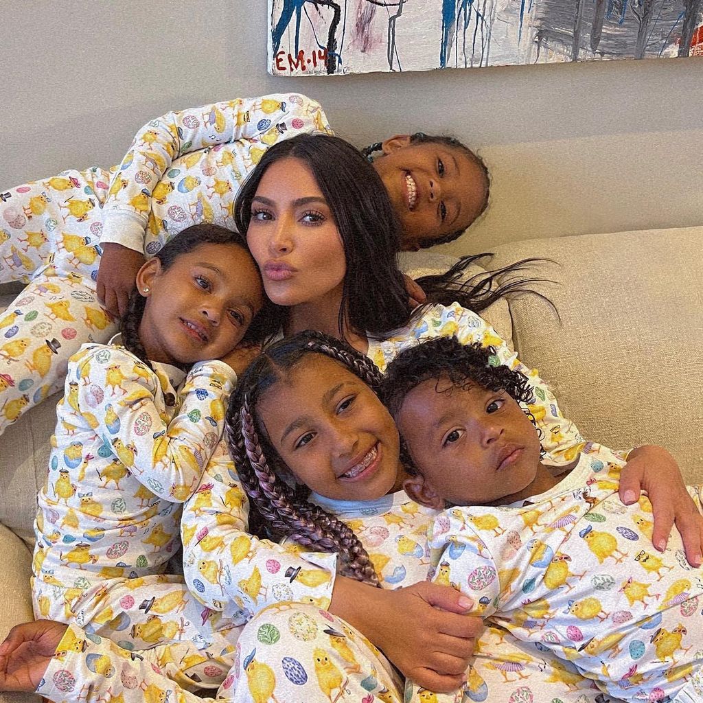 Kim Kardashian mit ihren Kids