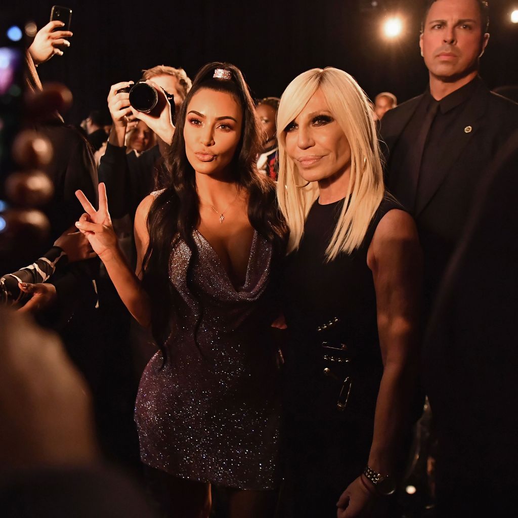 Kim Kardashian und Donatella Versace im Jahr 2019