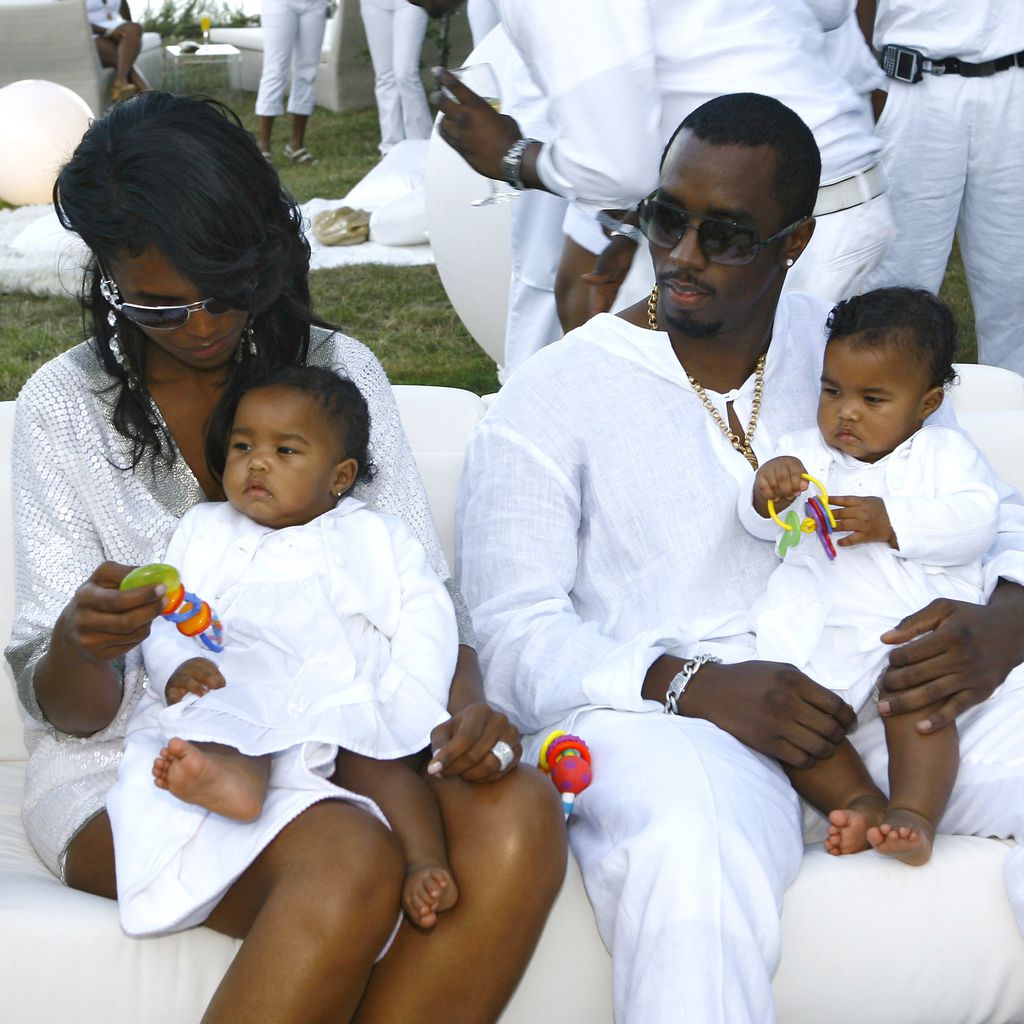 Kim Porter und P. Diddy mit ihren Kindern im Jahr 2007