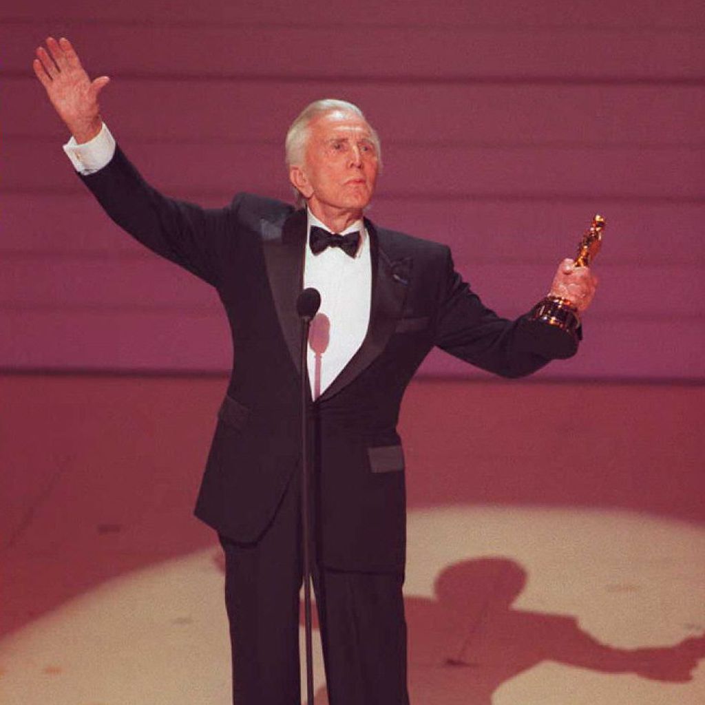 Kirk Douglas bei der Oscar-Verleihung 1996