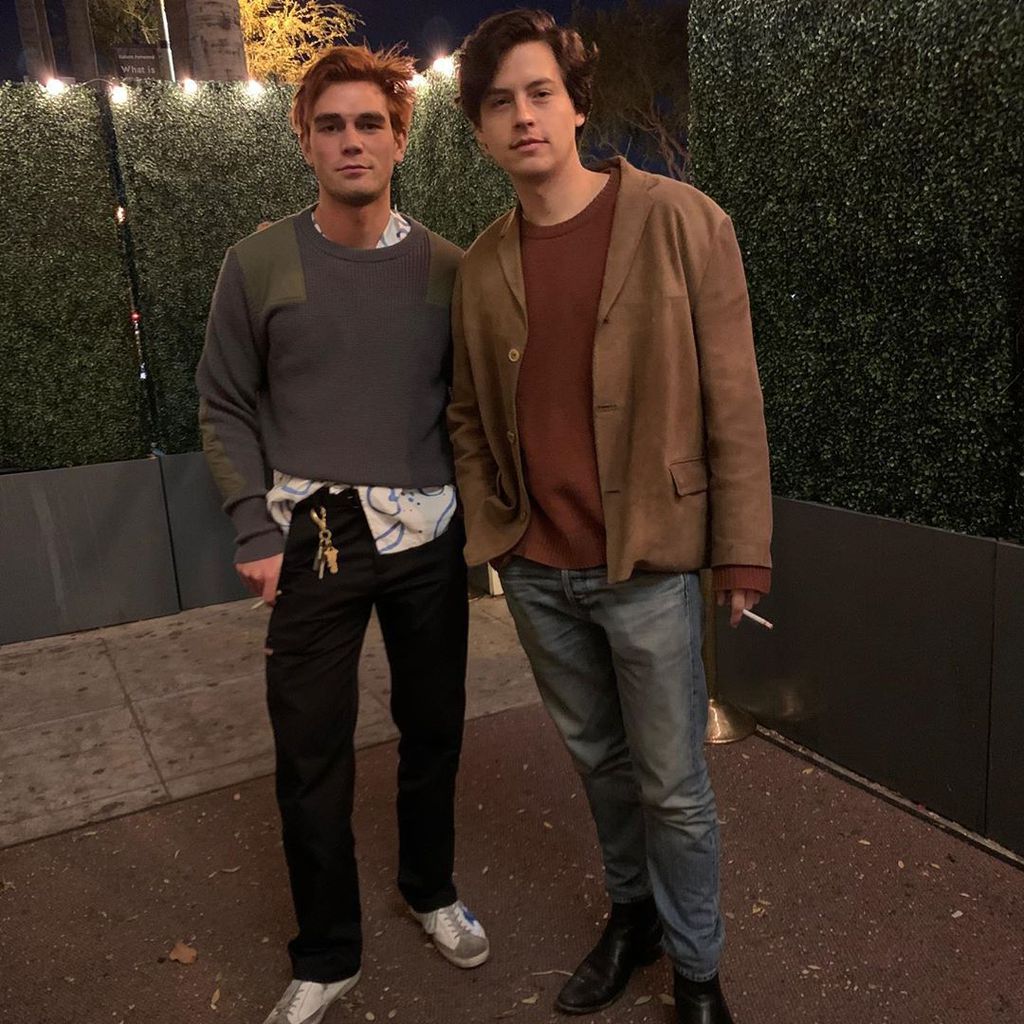 KJ Apa und Cole Sprouse im Dezember 2019