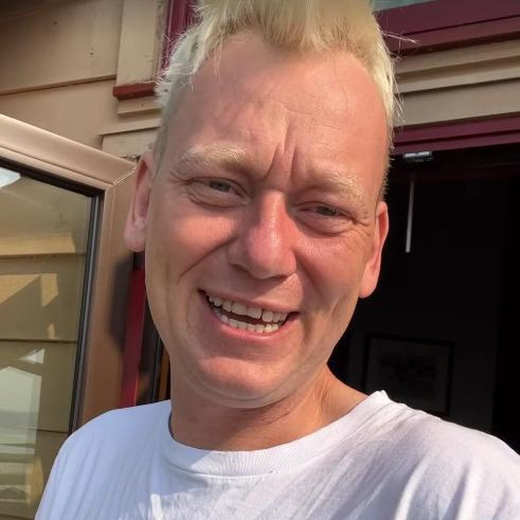 Knossi, Streamer