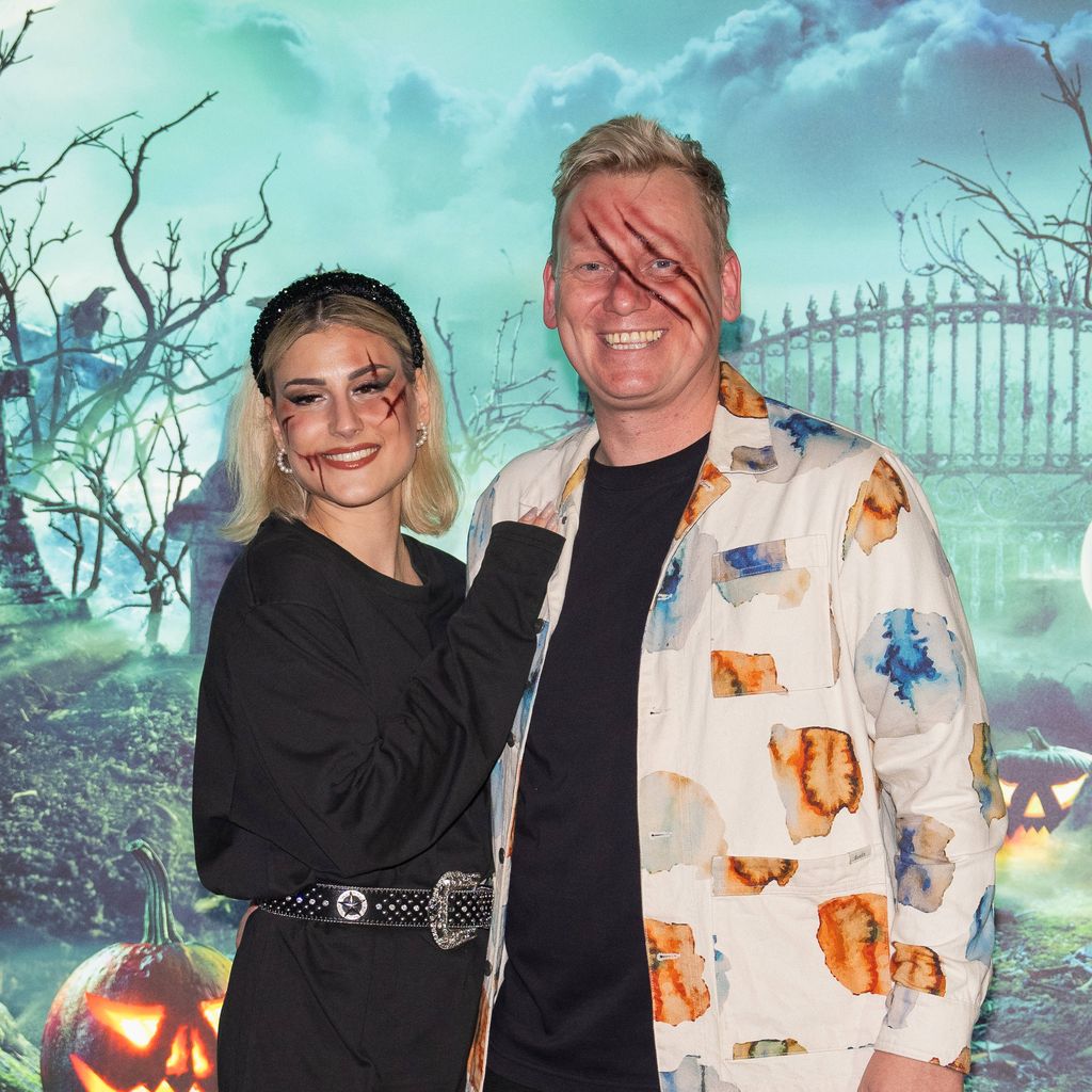 Knossi und Lia Mitrou feiern Halloween in der Europa-Park Arena, Oktober 2025