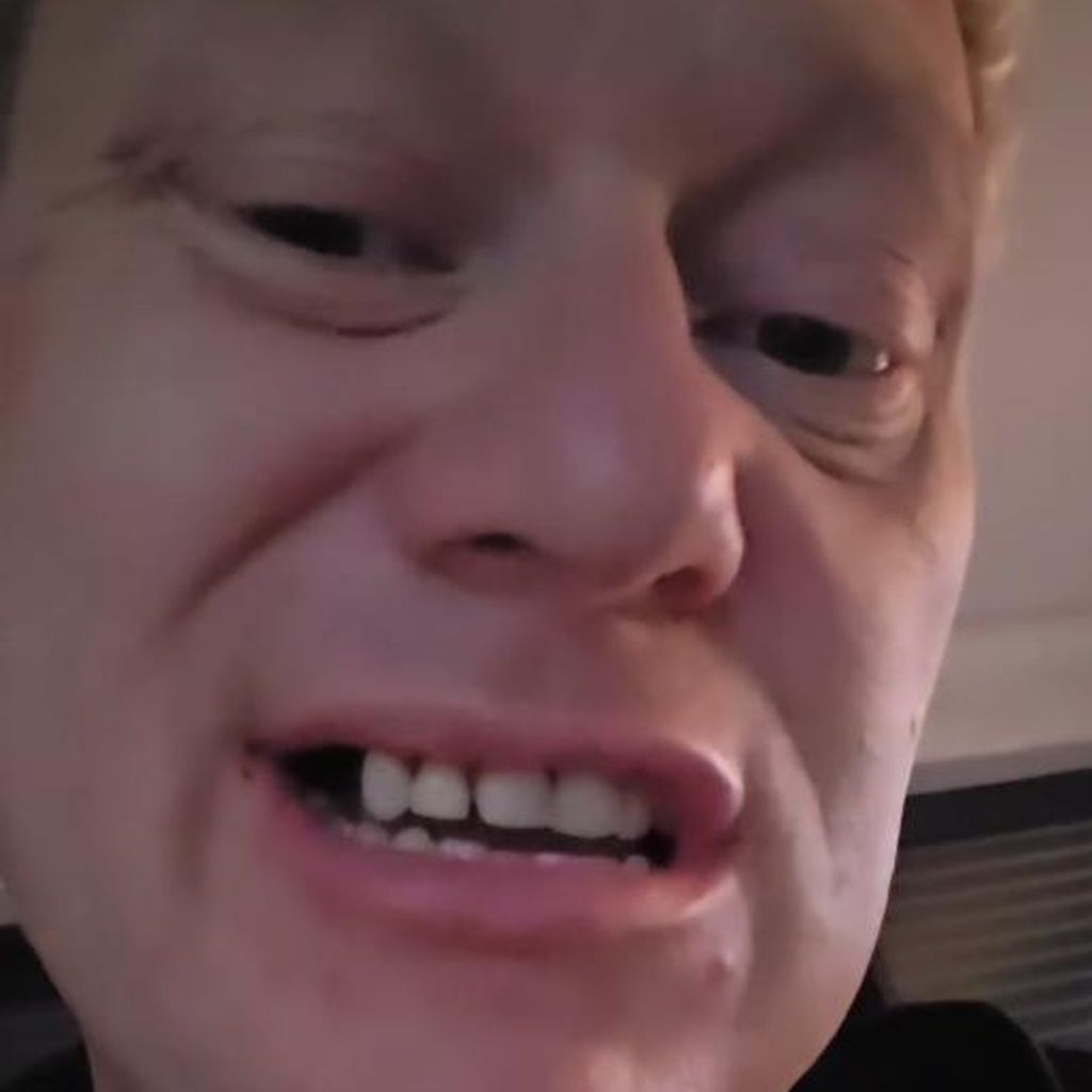 Knossi, Streamer