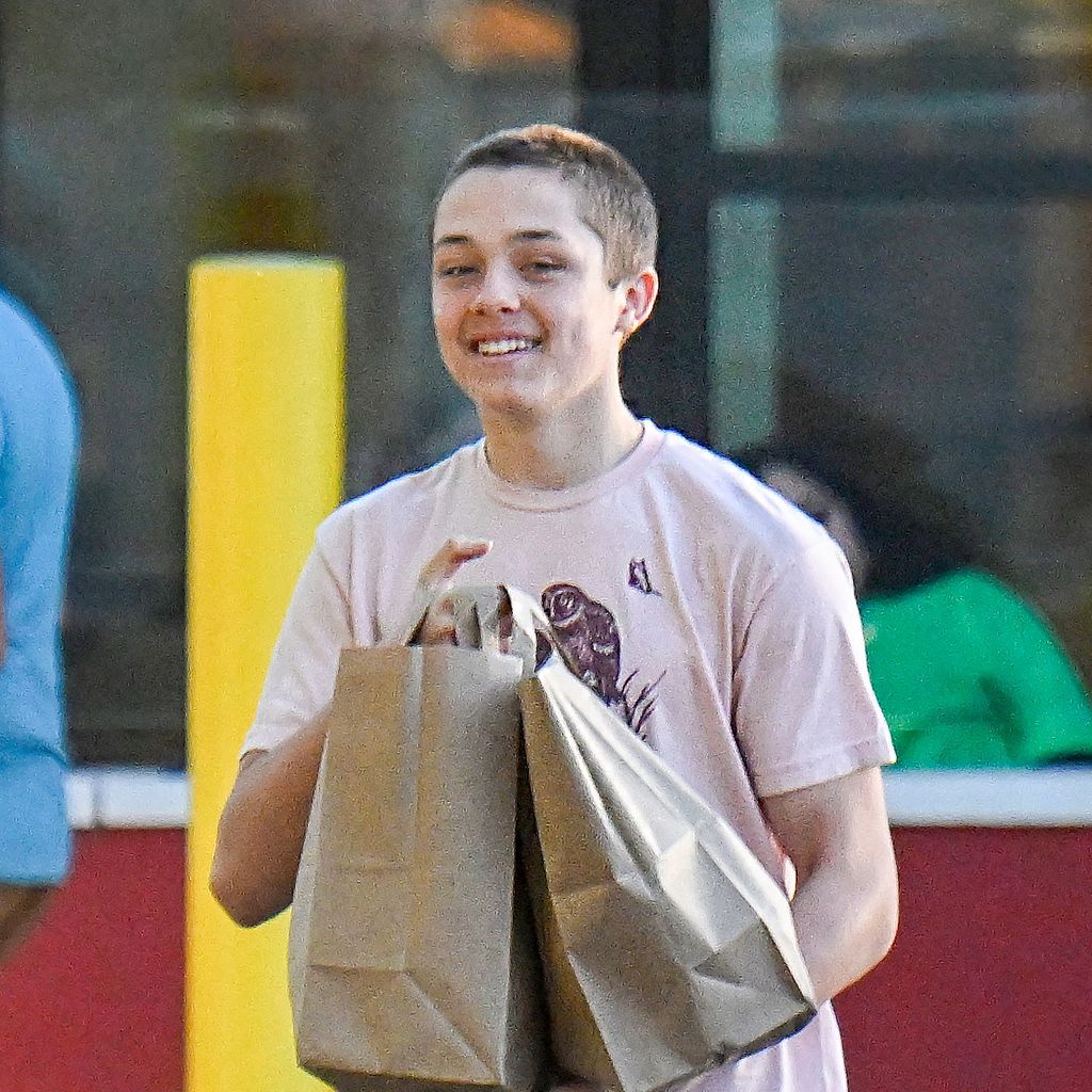 Knox Jolie-Pitt, Dezember 2024