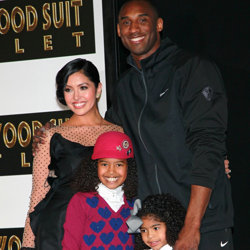 Kobe Bryant mit seiner Frau Vanessa und den Töchtern Gianna und Natalia, Februar 2011
