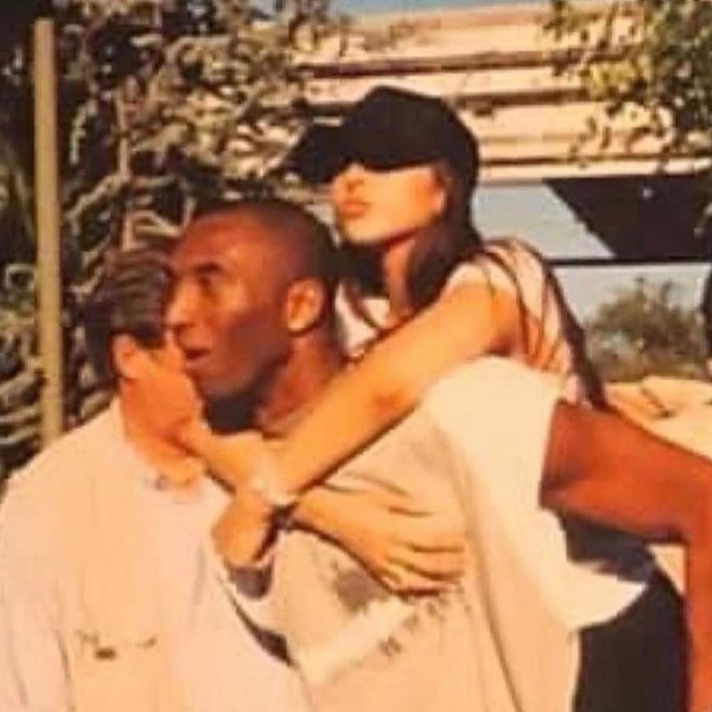 Ein altes Foto von Kobe und Vanessa Bryan
