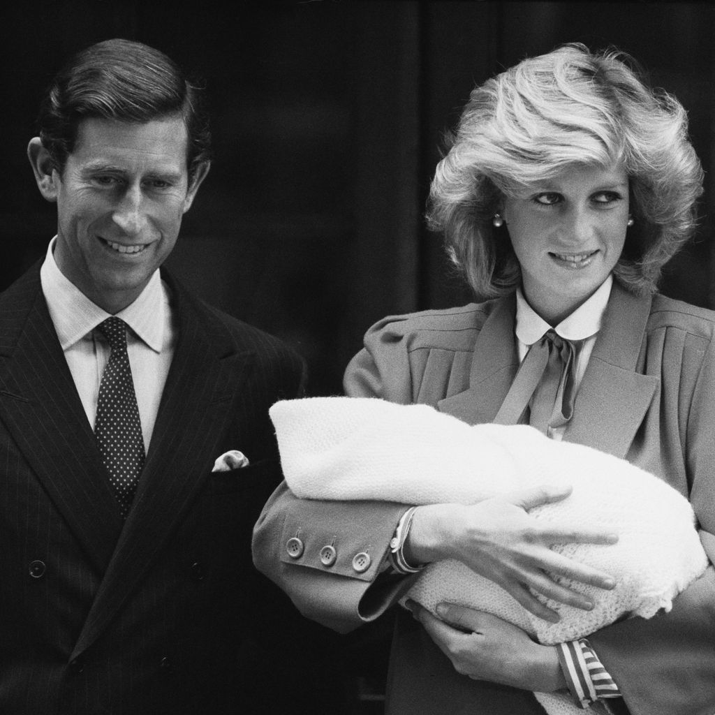 König Charles III., Prinzessin Diana und Prinz Harry im September 1984