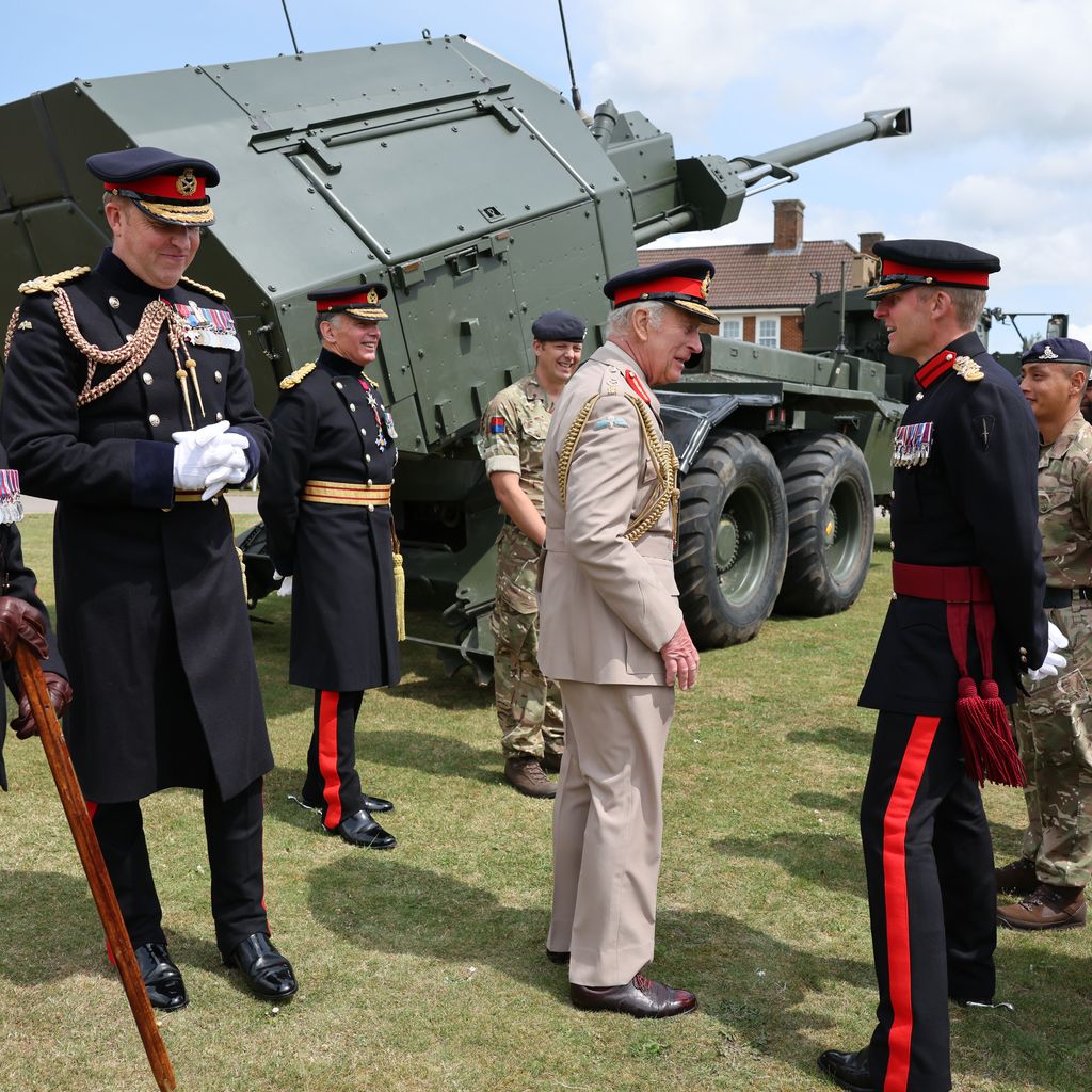 König Charles bei der Royal Artillery, Juni 2025