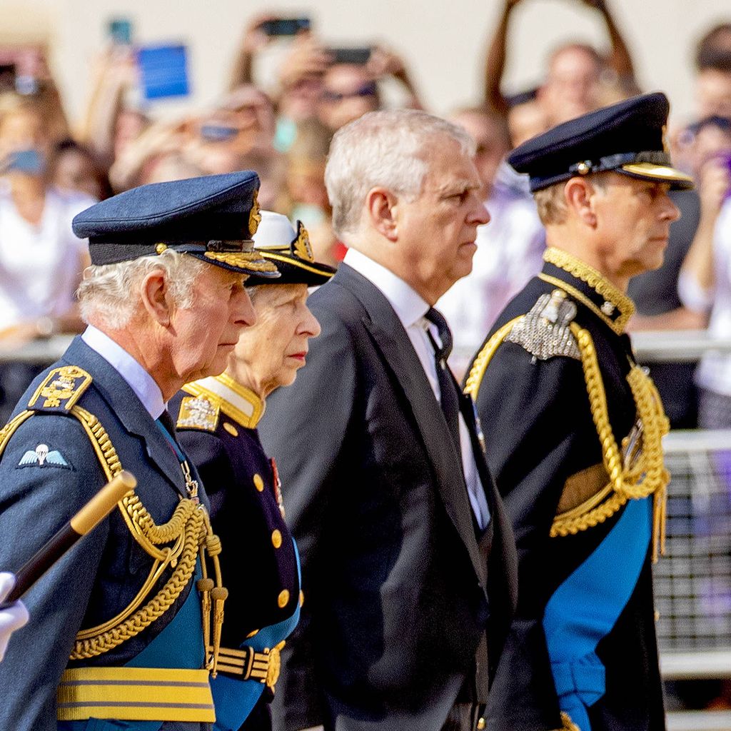 König Charles, Prinzessin Anne, Prinz Andrew und Prinz Edward bei der Beerdigung der Queen, 2022