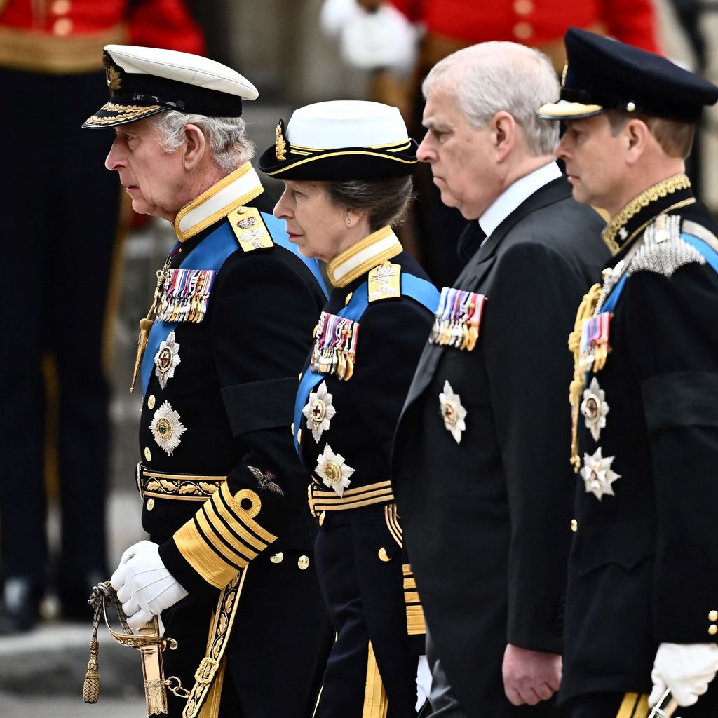 König Charles, Prinzessin Anne, Prinz Andrew und Prinz Edward