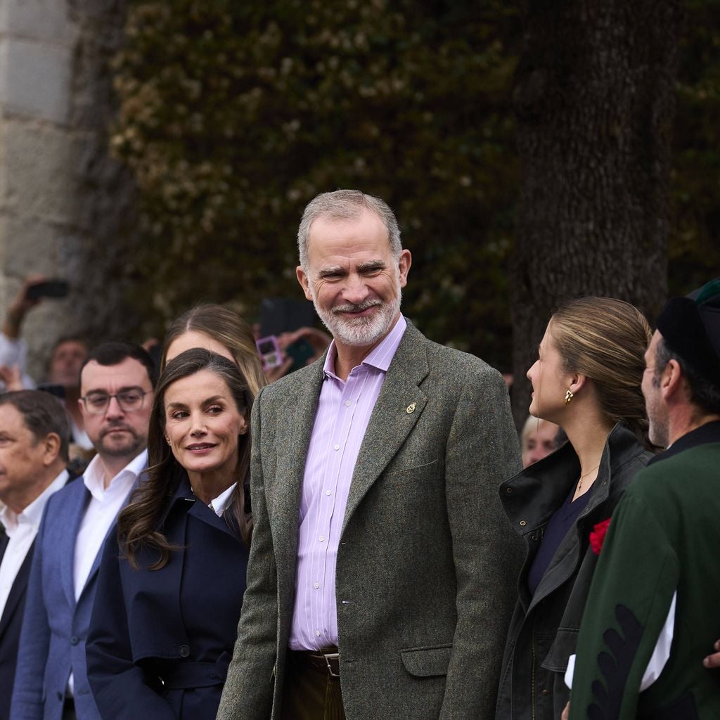König Felipe VI., Königin Letizia und Prinzessin Sofía besuchen die Fischerbruderschaft Santa Ana in Llanes