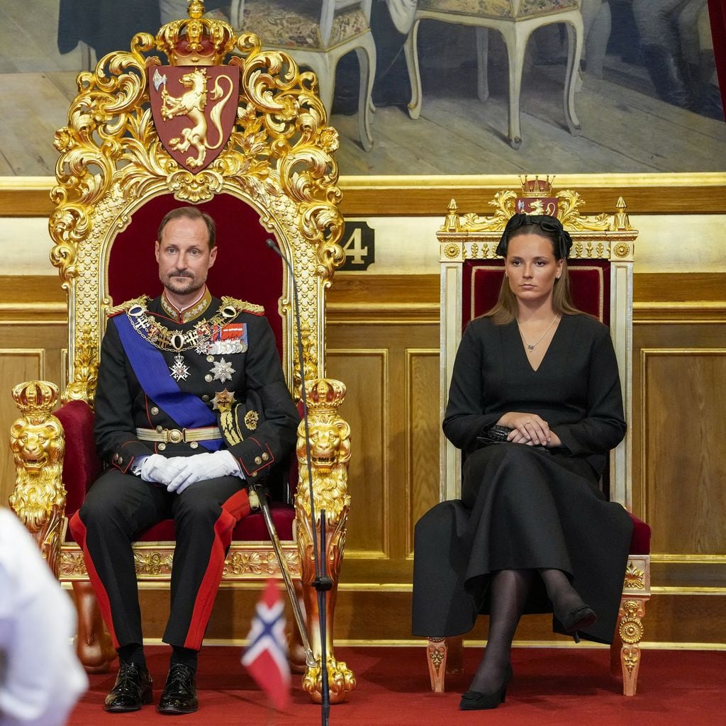 König Haakon und Kronprinzessin Ingrid Alexandra bei der feierlichen Eröffnung des 171. Storting in Oslo