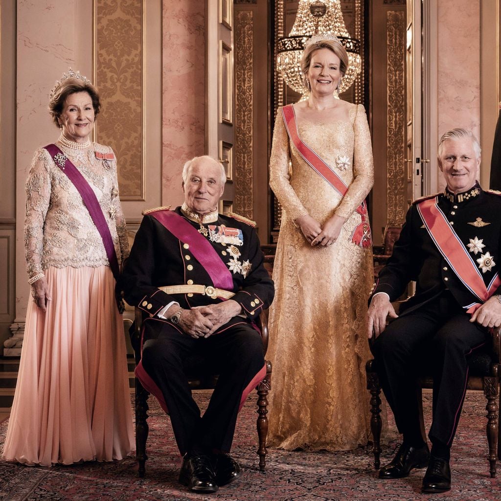 König Philippe und Königin Mathilde beim Staatsbesuch in Oslo mit König Harald V., Königin Sonja und Kronprinz Haakon