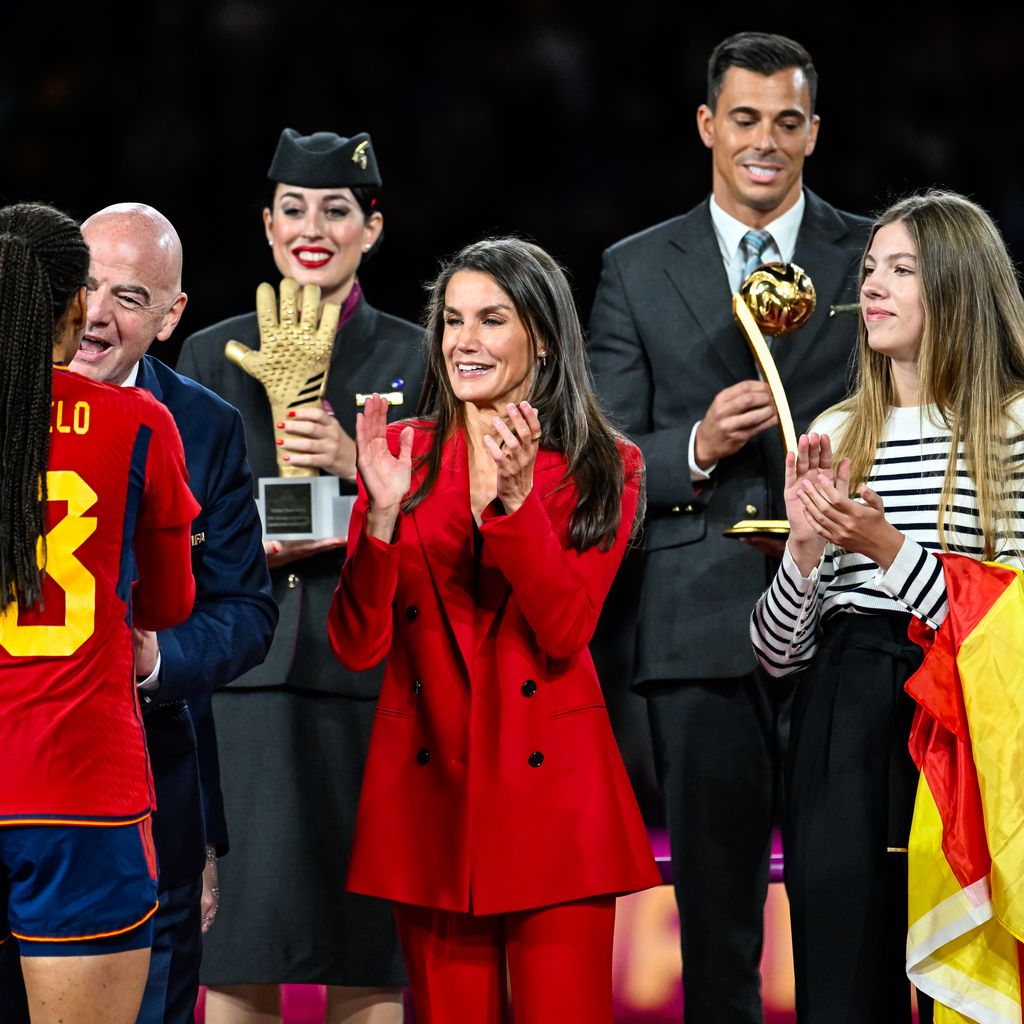 Königin Letizia und Prinzessin Sofía bei dem Finale der Frauen-WM 2023