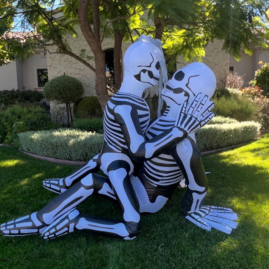 Kourtney Kardhashians Halloween-Deko 2024