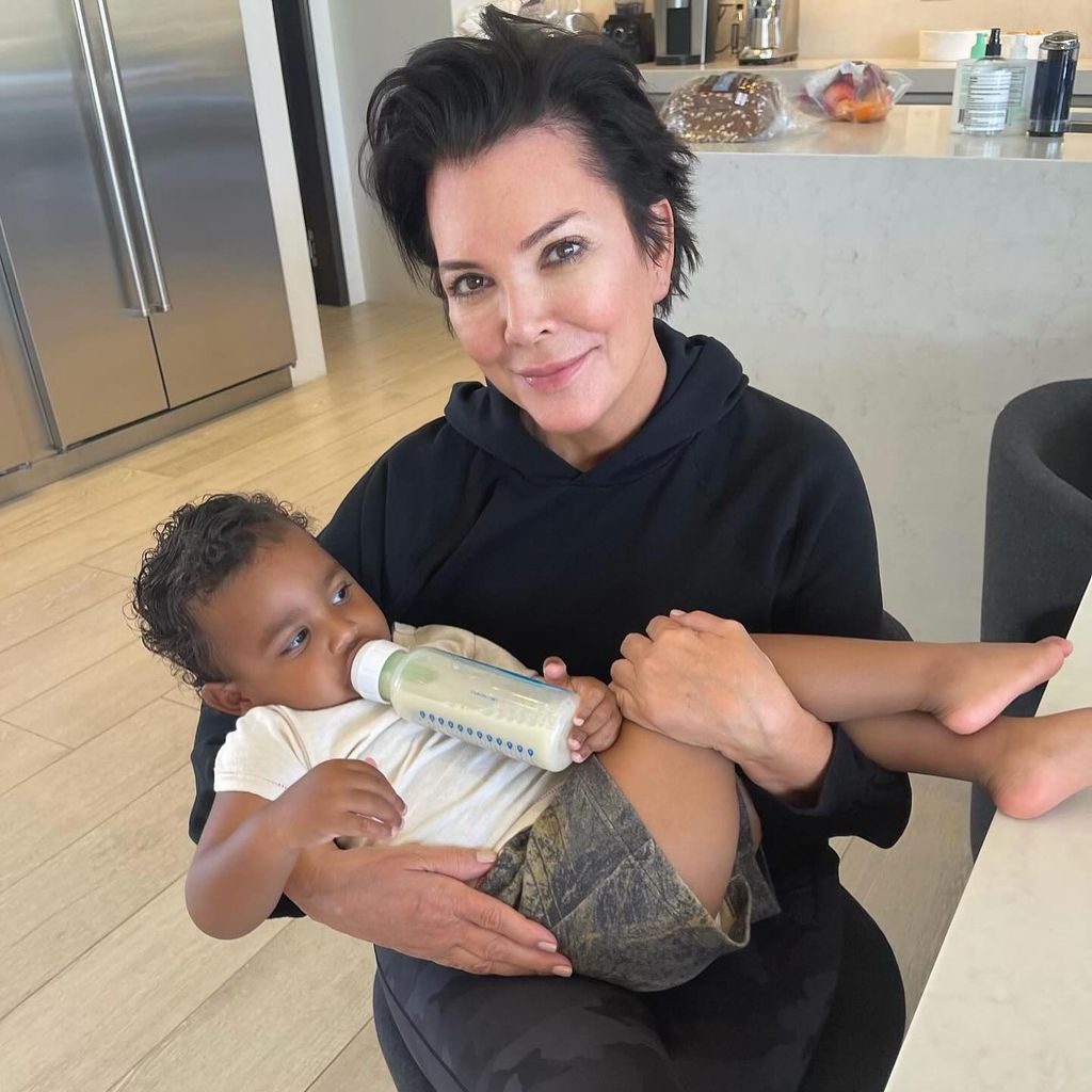 Kris Jenner mit ihrem Enkel Psalm West