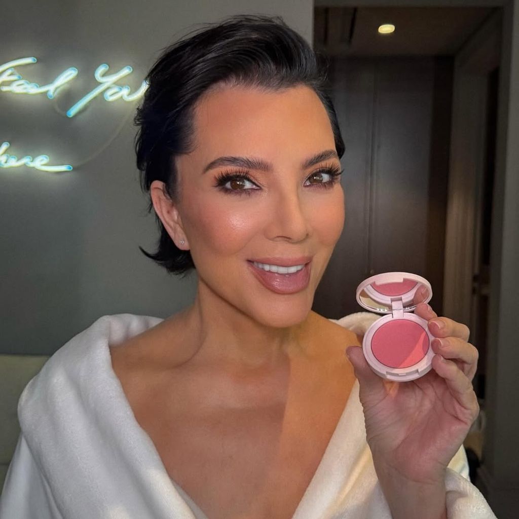 Kris Jenner wirbt auf Instagram für die Beauty-Marke ihrer Tochter Kylie